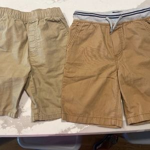 Khaki colored boys shorts 2 pairs size 7